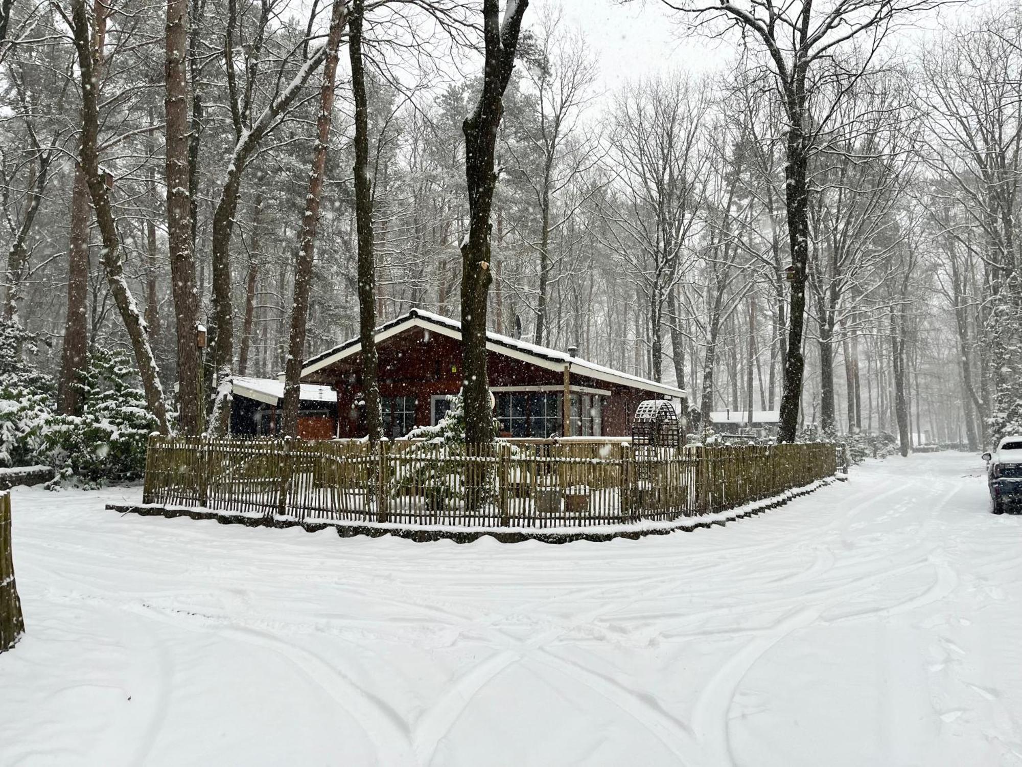Vakantiechalet Voor 4 Plus 2 Met Sauna Lanaken Luaran gambar